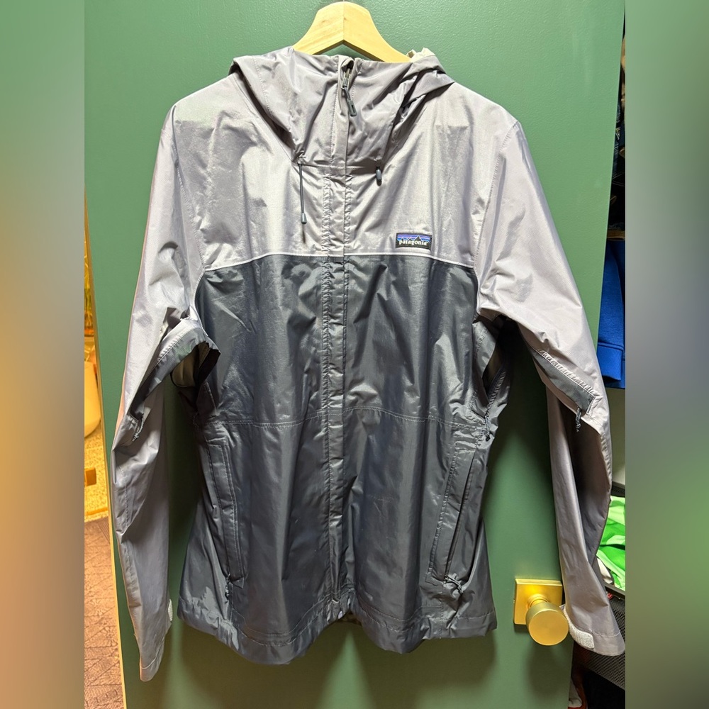 Patagonia Women’s Two-Tone Purple Gray Hooded Rain Jacket